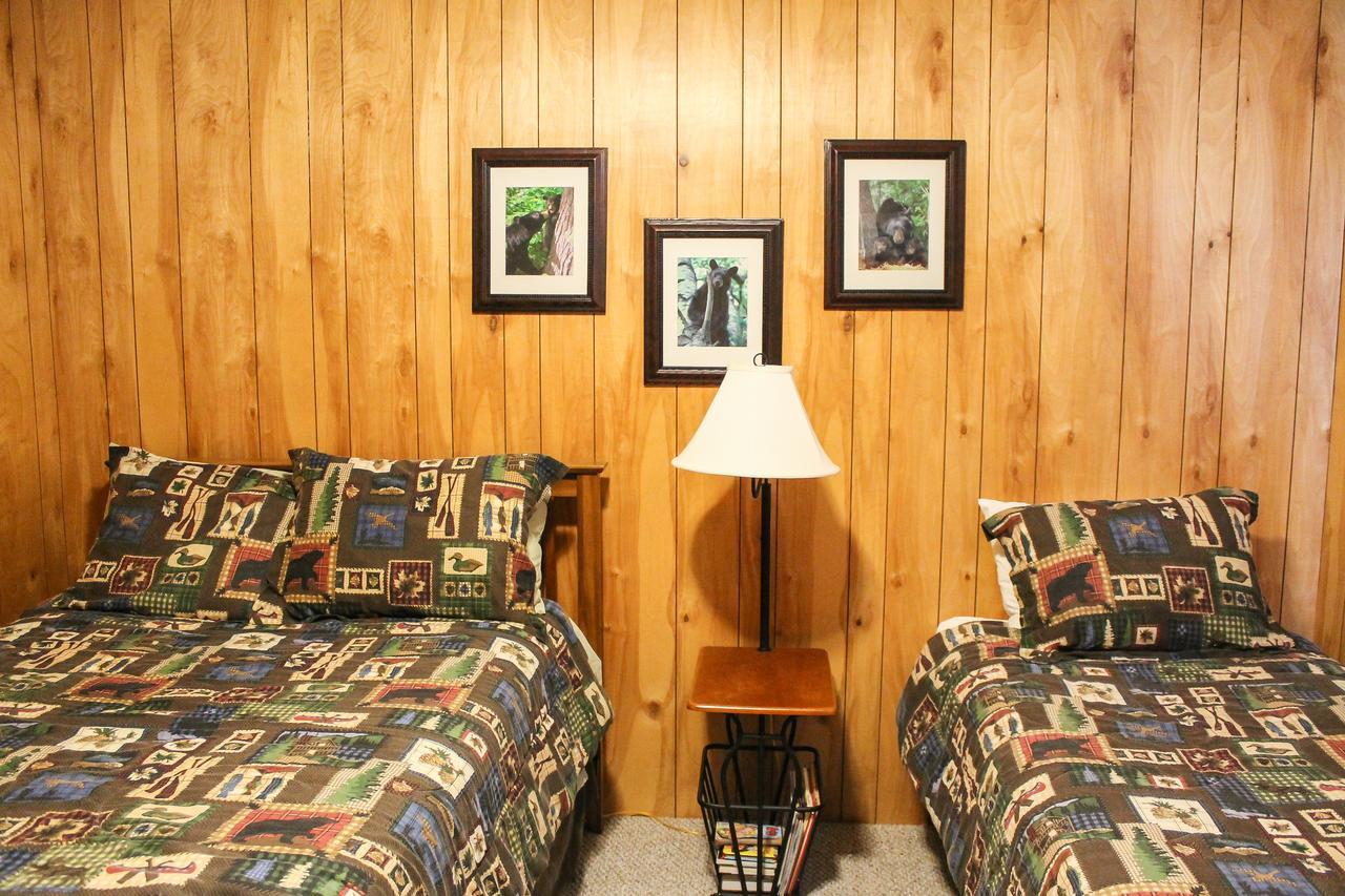 Nitschke'S Northern Resort Минокуа Екстериор снимка