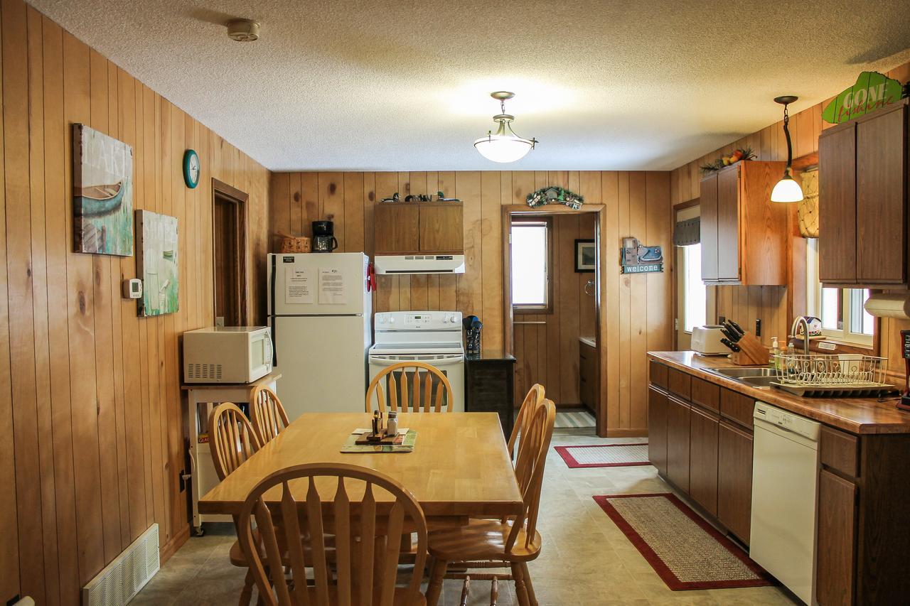 Nitschke'S Northern Resort Минокуа Екстериор снимка