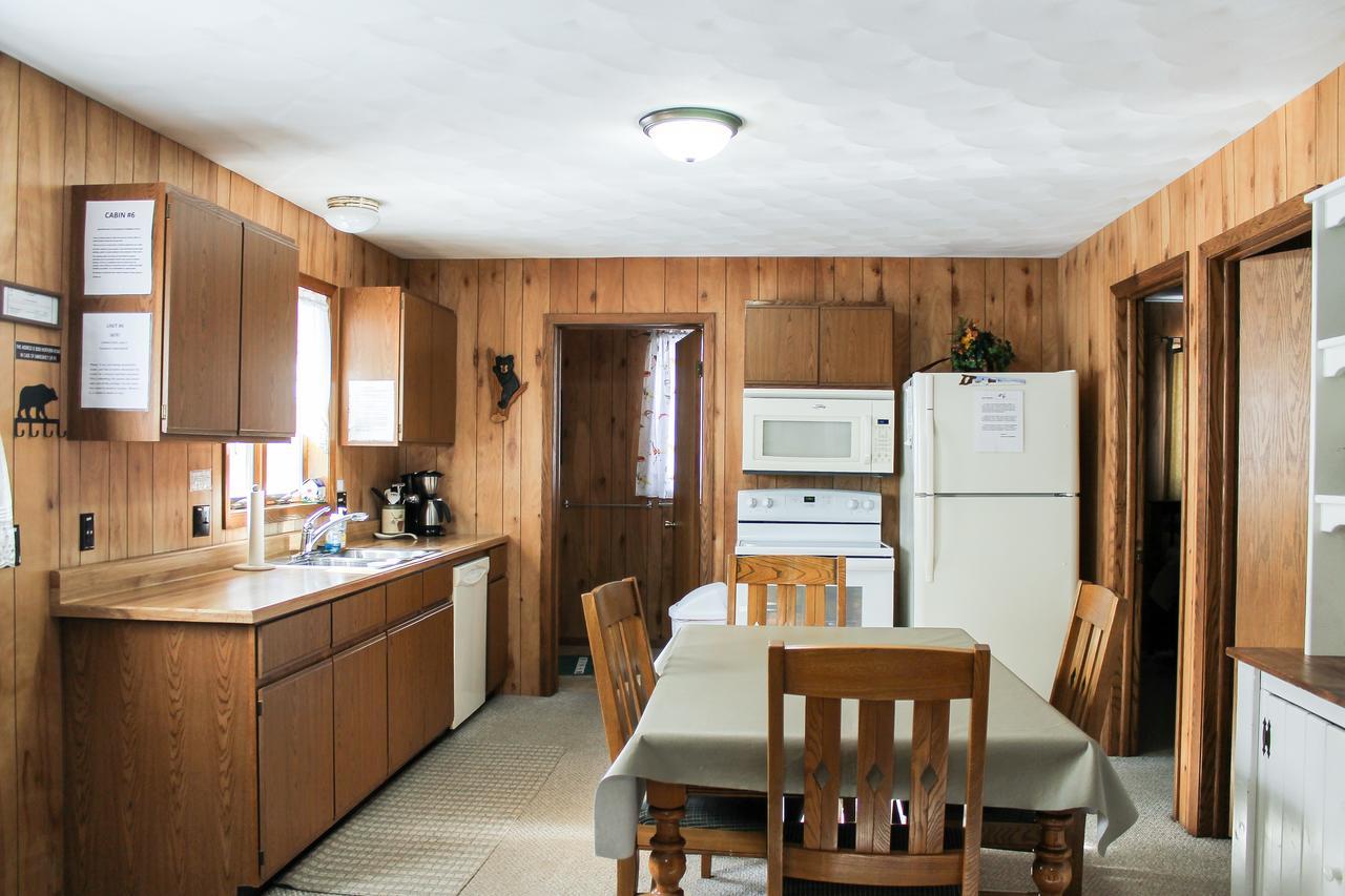 Nitschke'S Northern Resort Минокуа Екстериор снимка