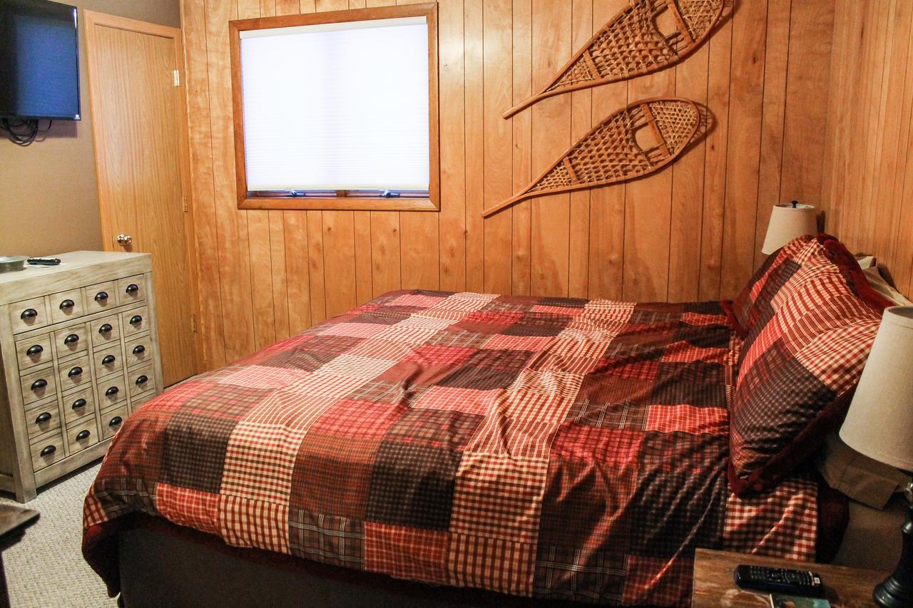 Nitschke'S Northern Resort Минокуа Екстериор снимка